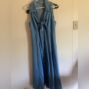 Robbie Bee size 12 denim sleeveless dress with tie knot chest.